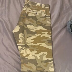 Dockers Men's Camouflage Cargo Pants - Green and Tan